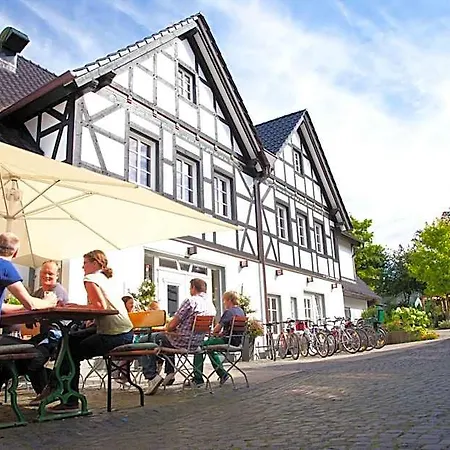 Ξενοδοχείο Esloher Brauhaus 2*