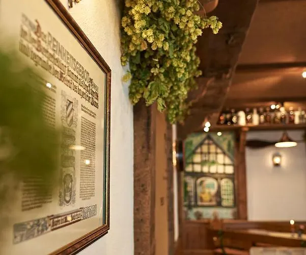 Отель Esloher Brauhaus Эслоэ